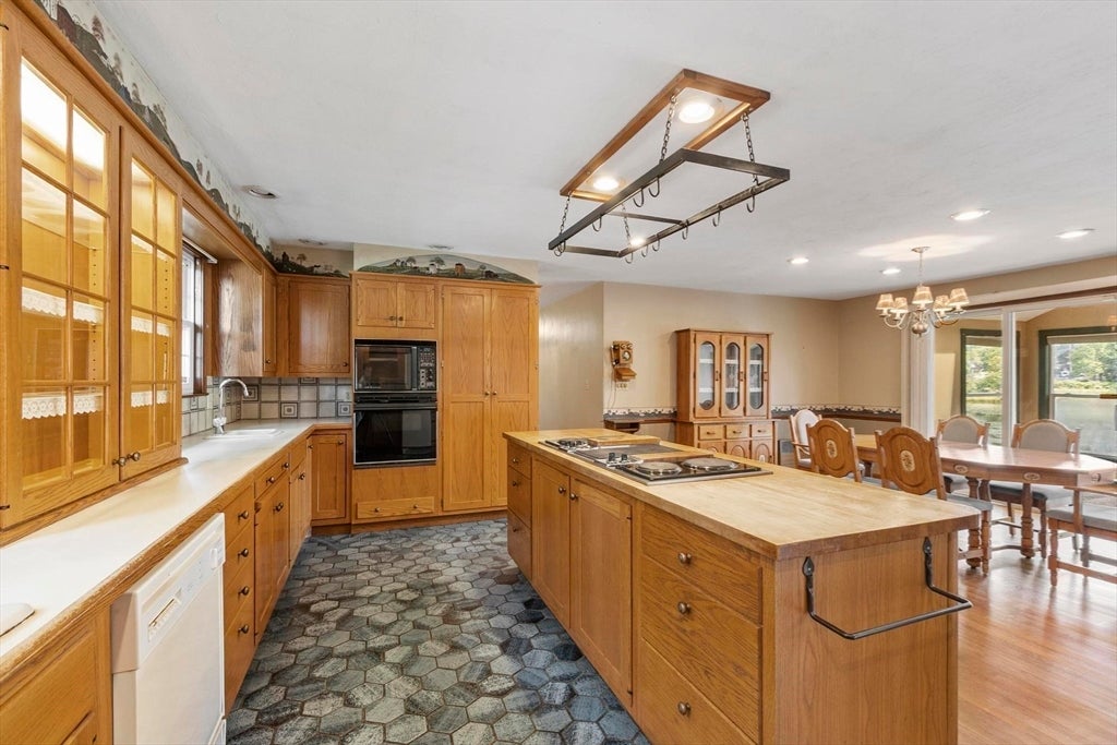 40 Mill St, Gardner, MA Photo #7