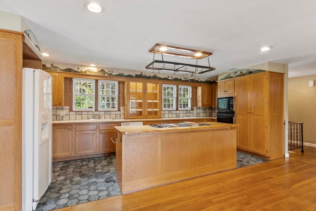 40 Mill St, Gardner, MA Photo #9