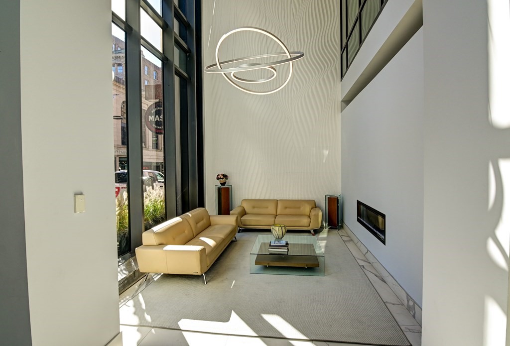 45 Province St 1105
