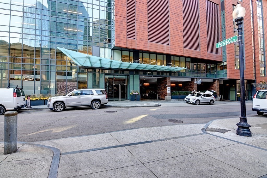 45 Province St 1105
