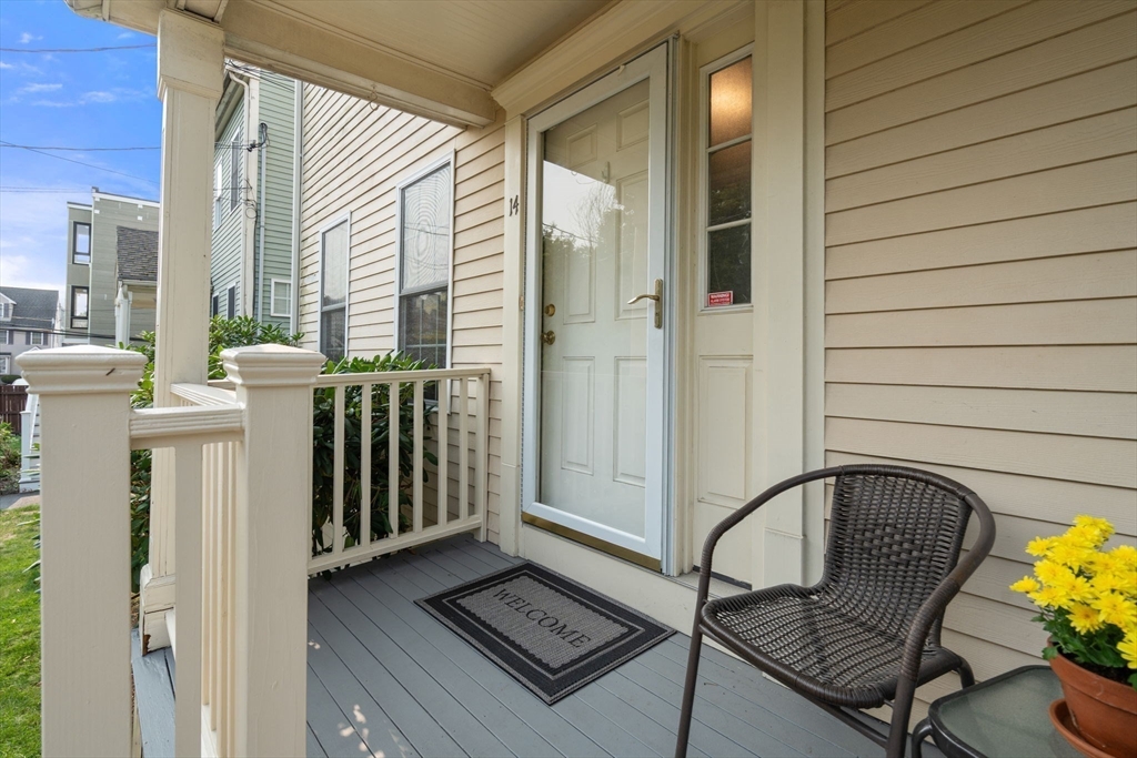 14 Dacy St 12