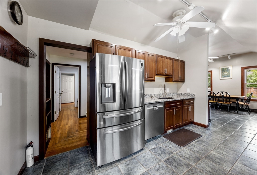 845 Middleboro Ave