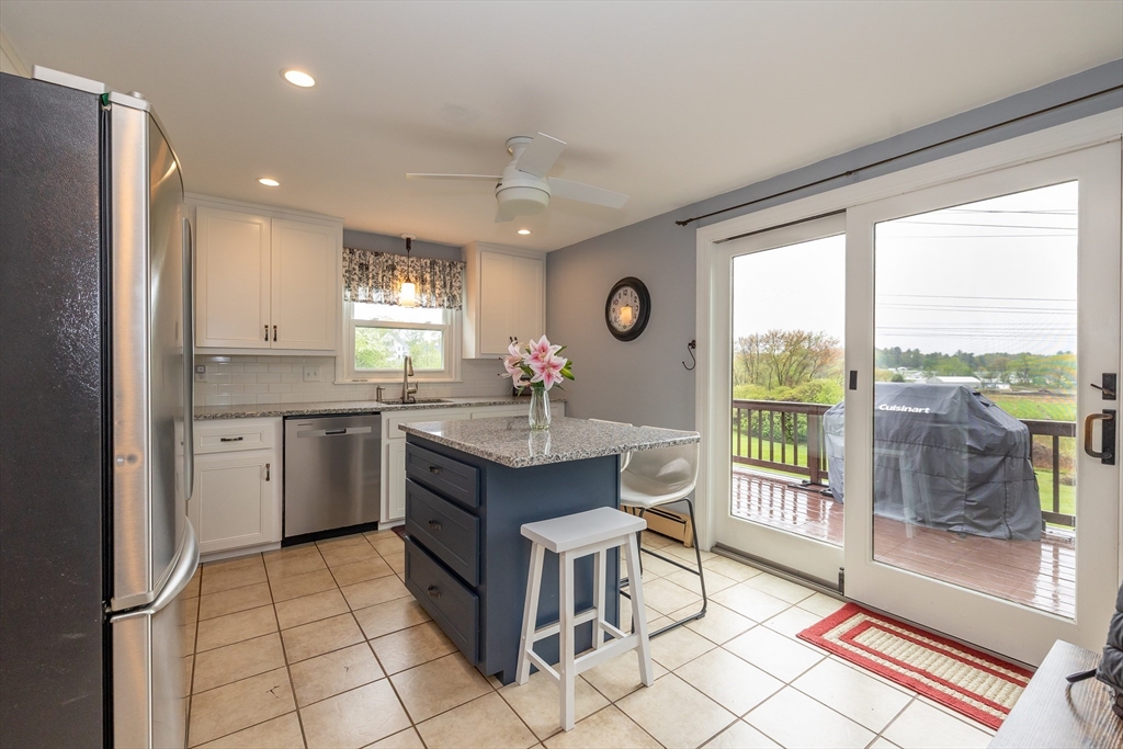 7 Adirondack Rd
