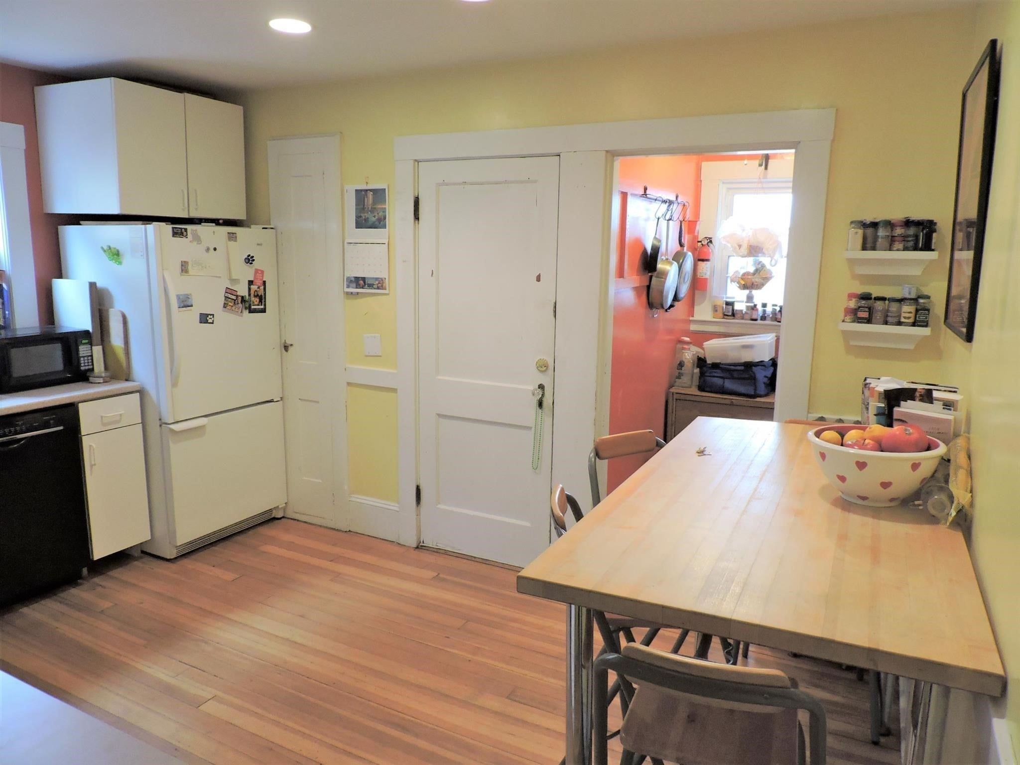 86 Henry St #1, Cambridge, MA Photo #2