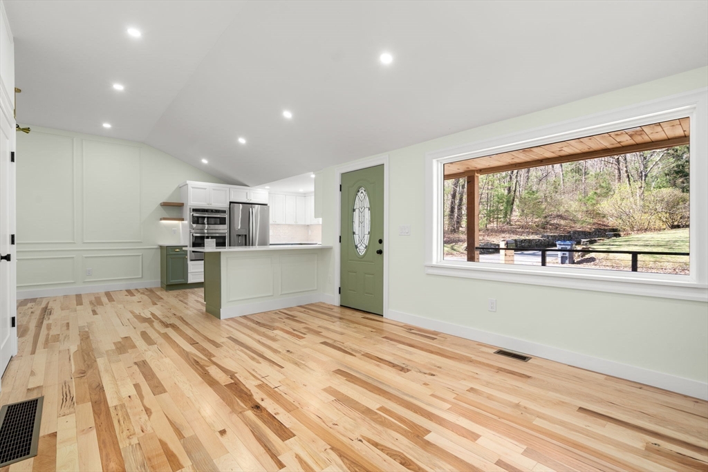 16 Chestnut St