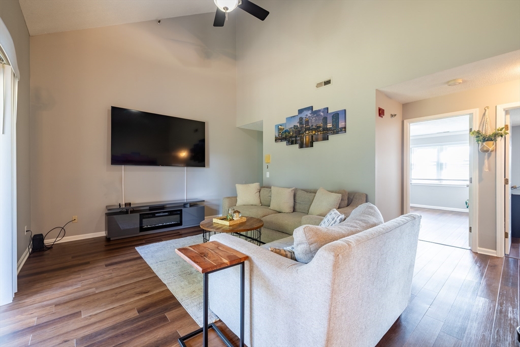 84 Tennis Plaza Rd 64