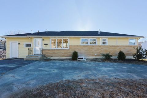 Photo of 20 Festa Road #1, Revere, MA 02151 (MLS # 73477030)