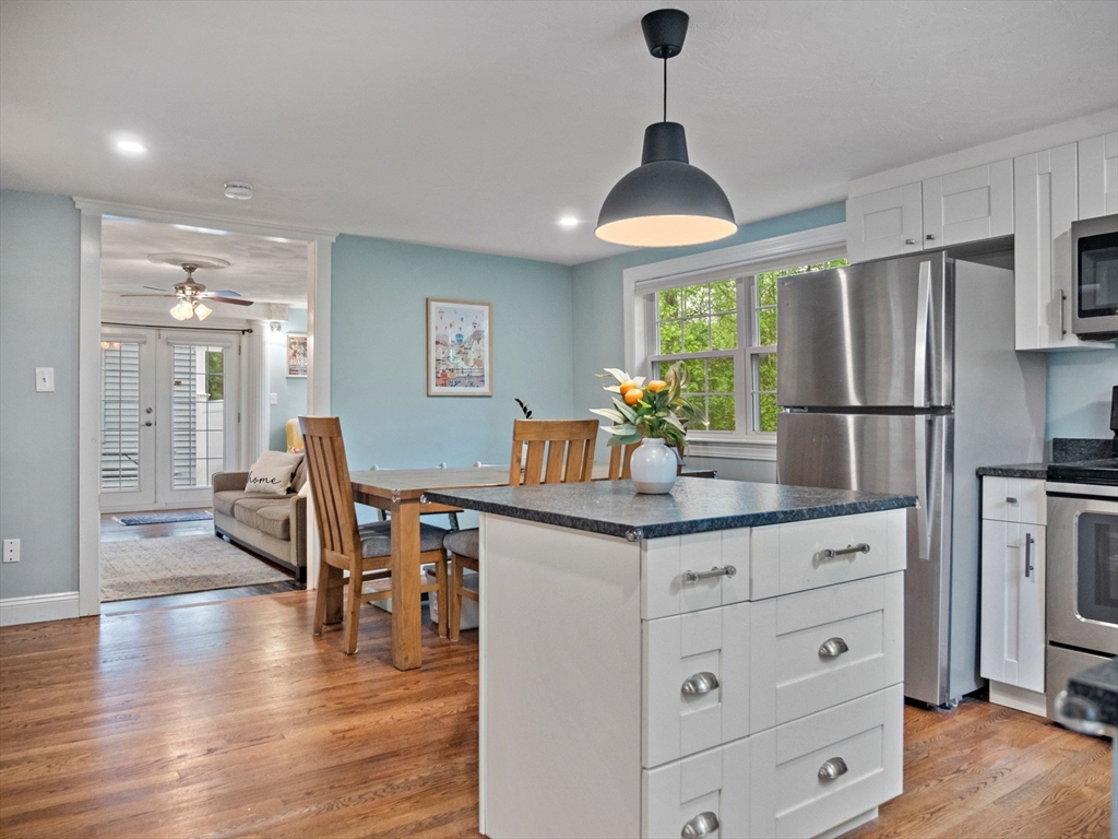 36 Brackett Rd