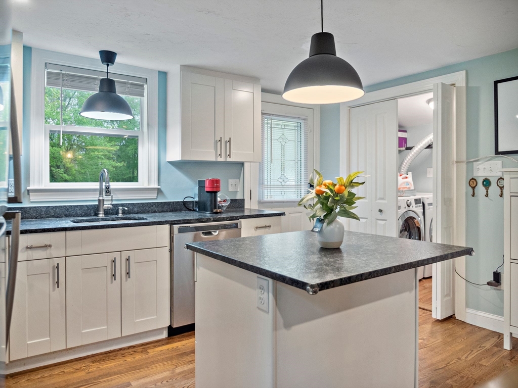 36 Brackett Rd