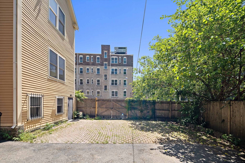 930 Massachusetts
