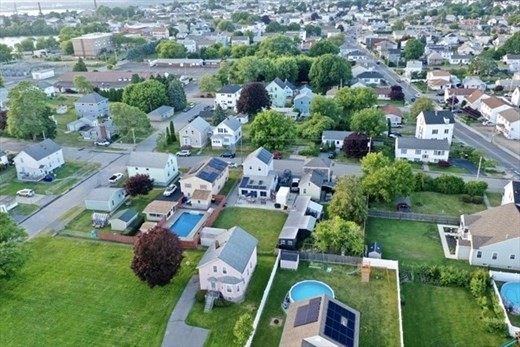 103 Tucker St, Fall River, MA Photo #25