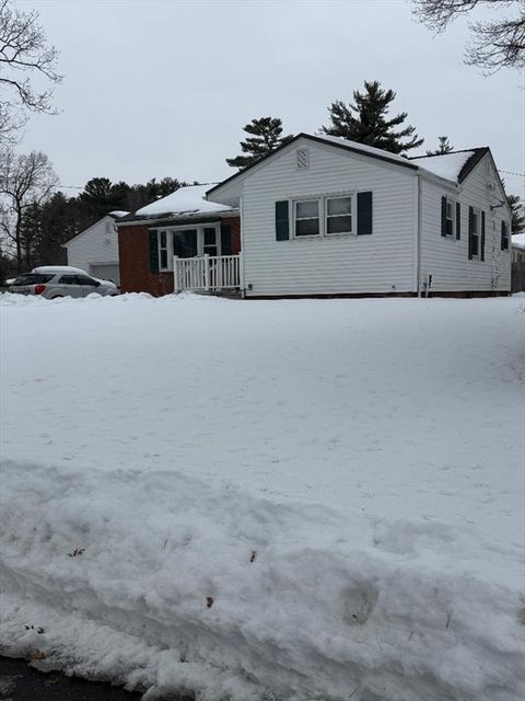 228 Acrebrook Rd Springfield MA 01129