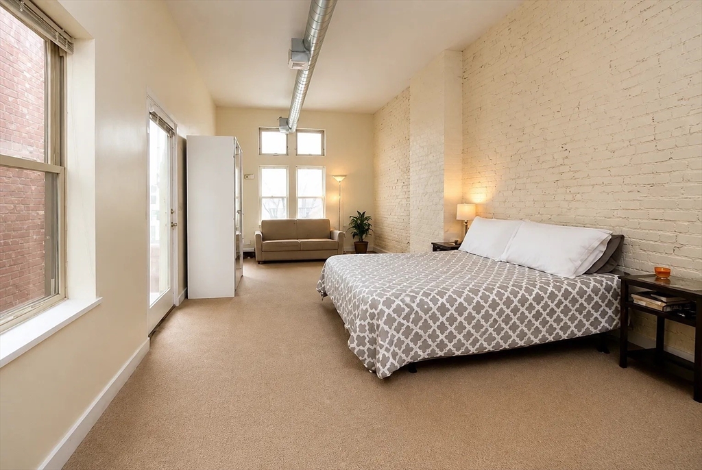 296 Meridian St #1, Boston, MA Photo #4