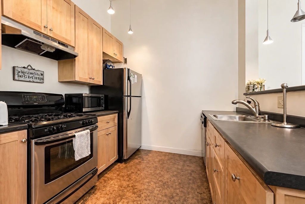 296 Meridian St #1, Boston, MA Photo #2