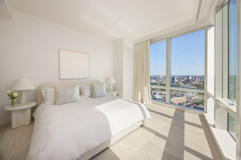 188 Brookline Avenue 27A/C
