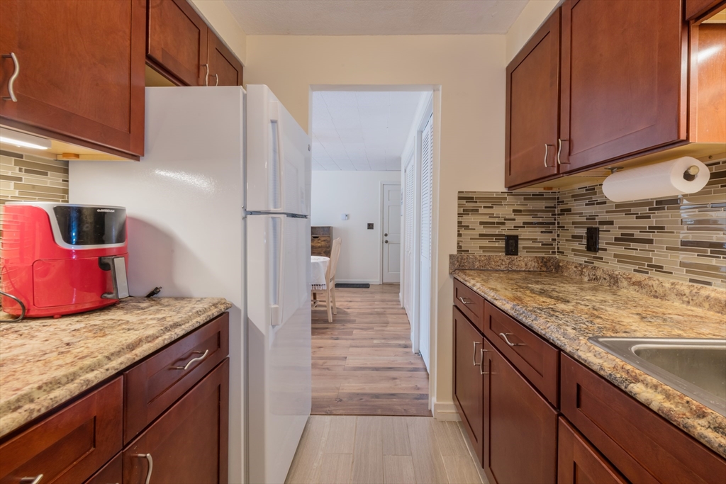180 Main St F147