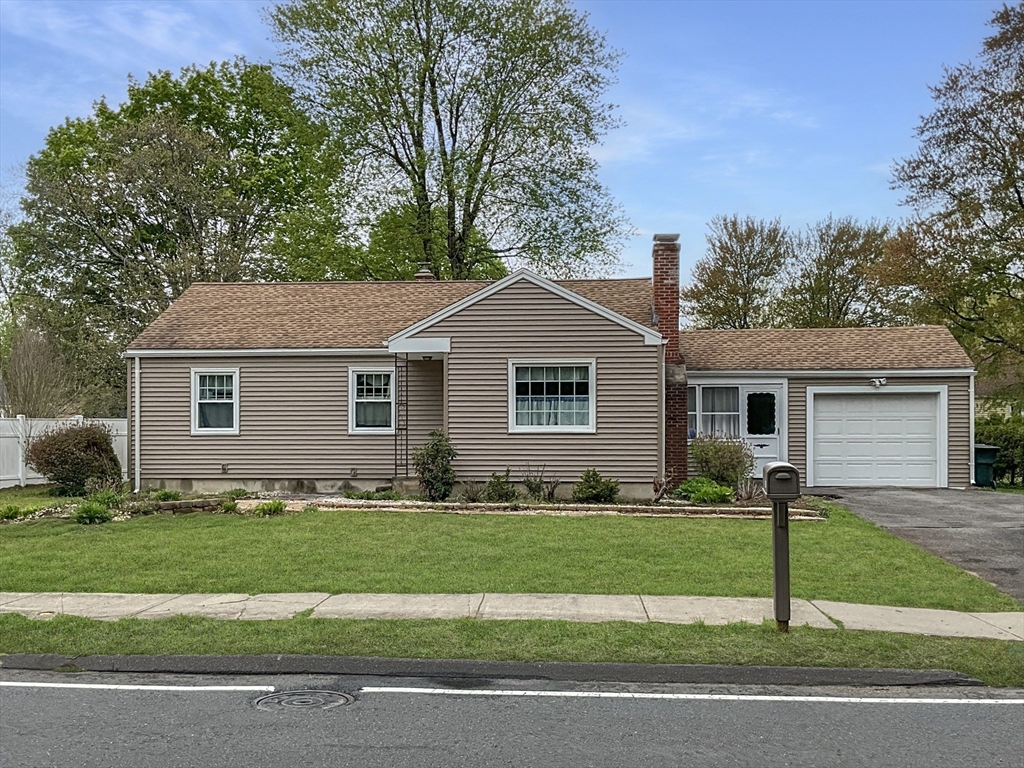 854 Grayson Dr