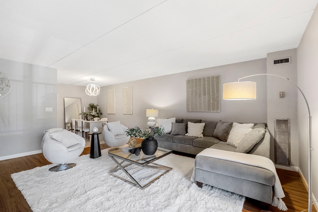 50-56 Broadlawn Park 221