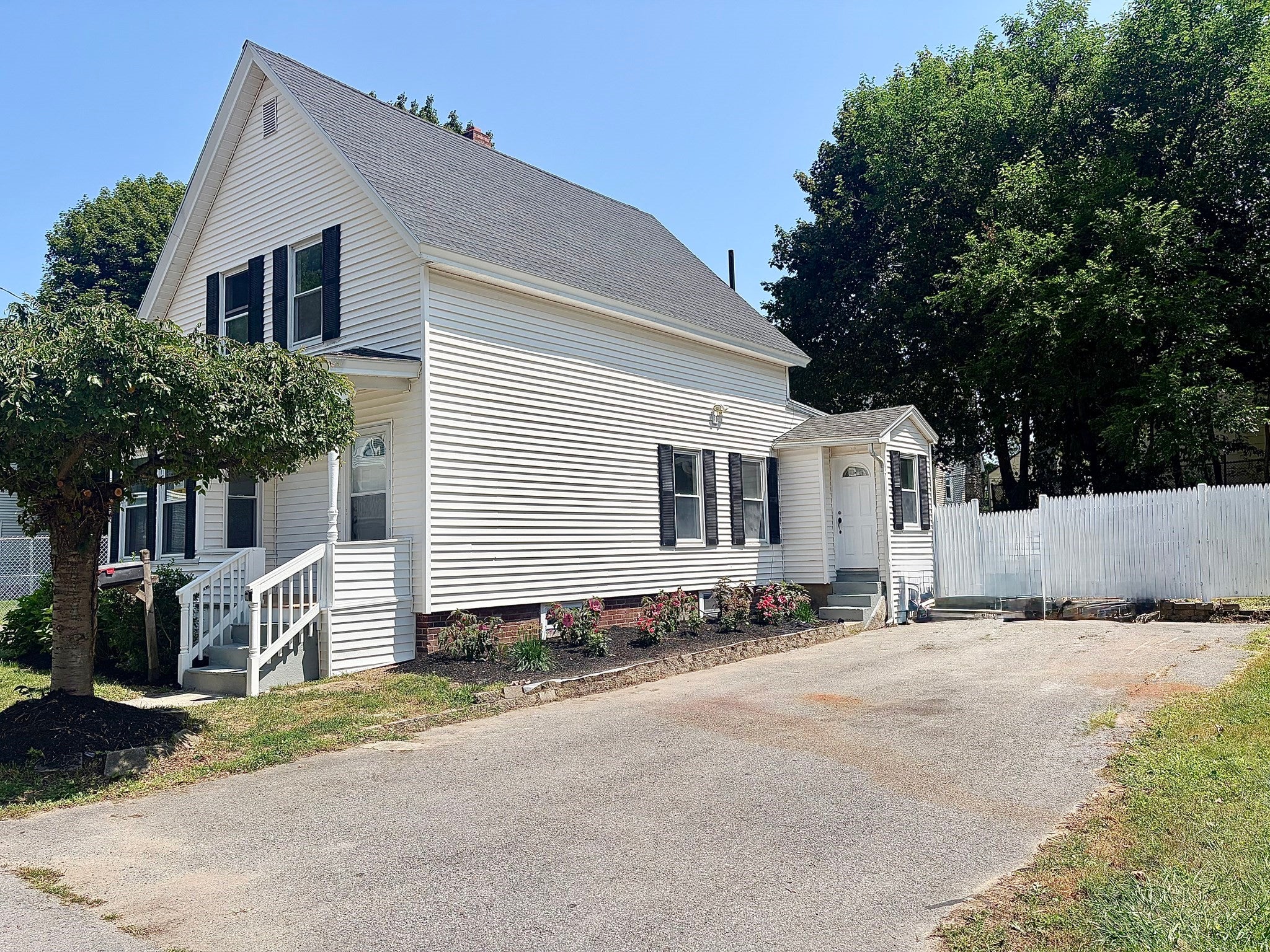 109 Culley St, Fitchburg, MA, 109 Culley St, Fitchburg, MA Photo #2