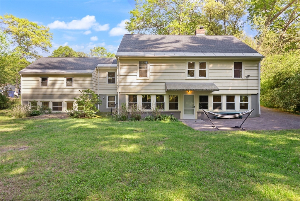 7 Marie Ave