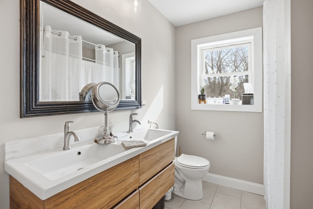 626 Sheridan St, Chicopee, MA, 626 Sheridan St, Chicopee, MA Photo #21