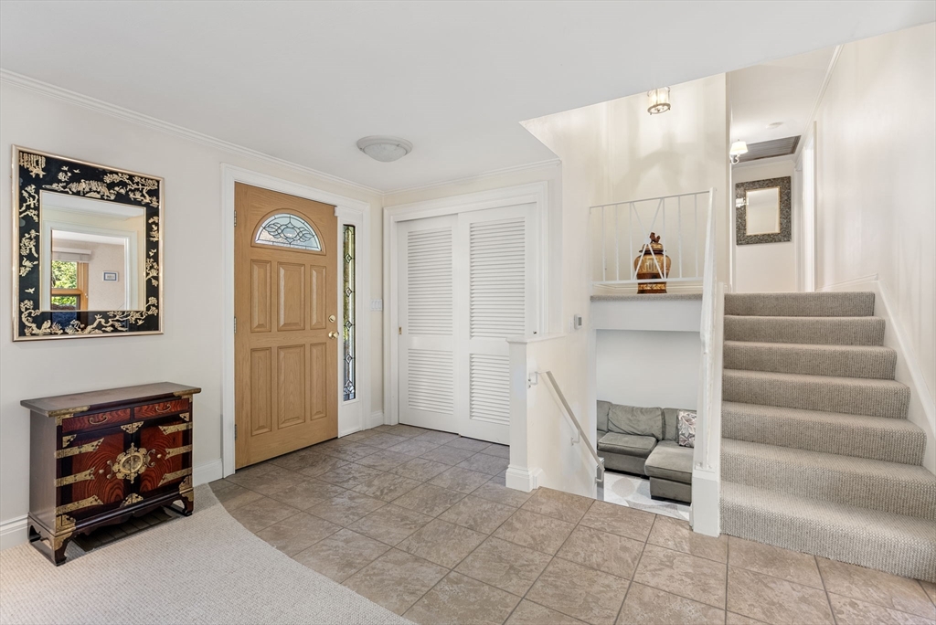 14 Woodbridge St
