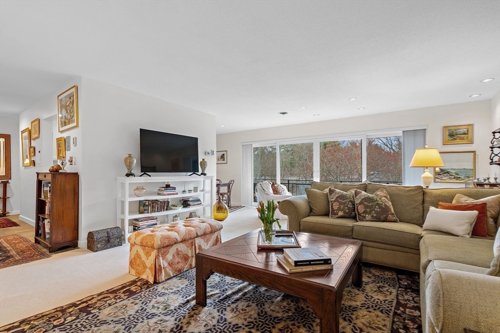 1210 Greendale Ave 340