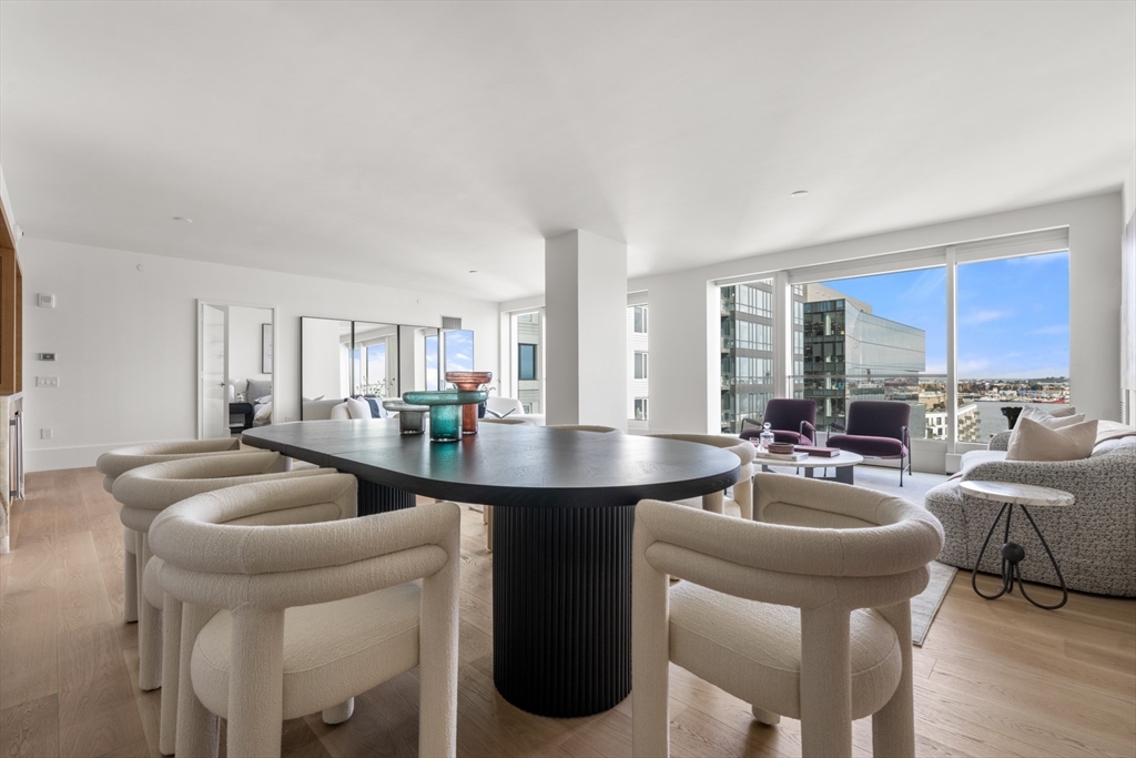 150 Seaport Boulevard 15CD