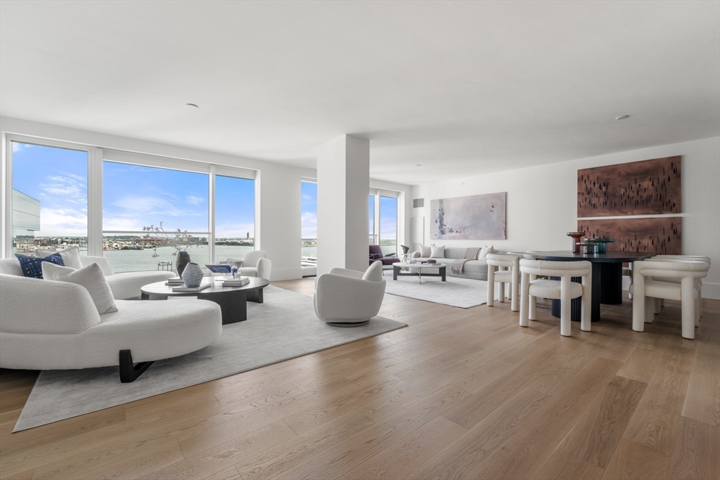 150 Seaport Boulevard 15CD