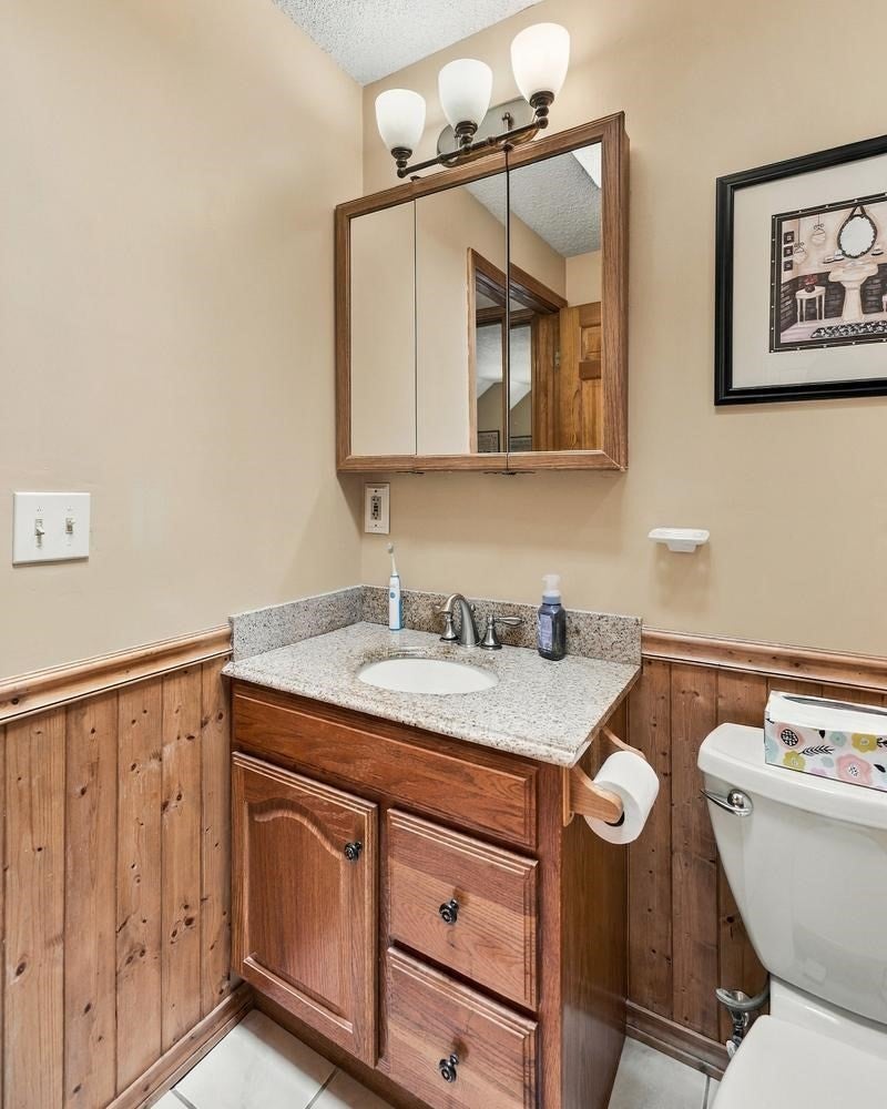 29 Hill Terrace, Ludlow, MA Photo #29