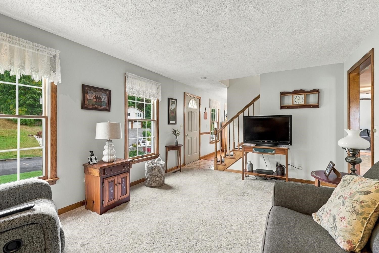 29 Hill Terrace, Ludlow, MA Photo #10