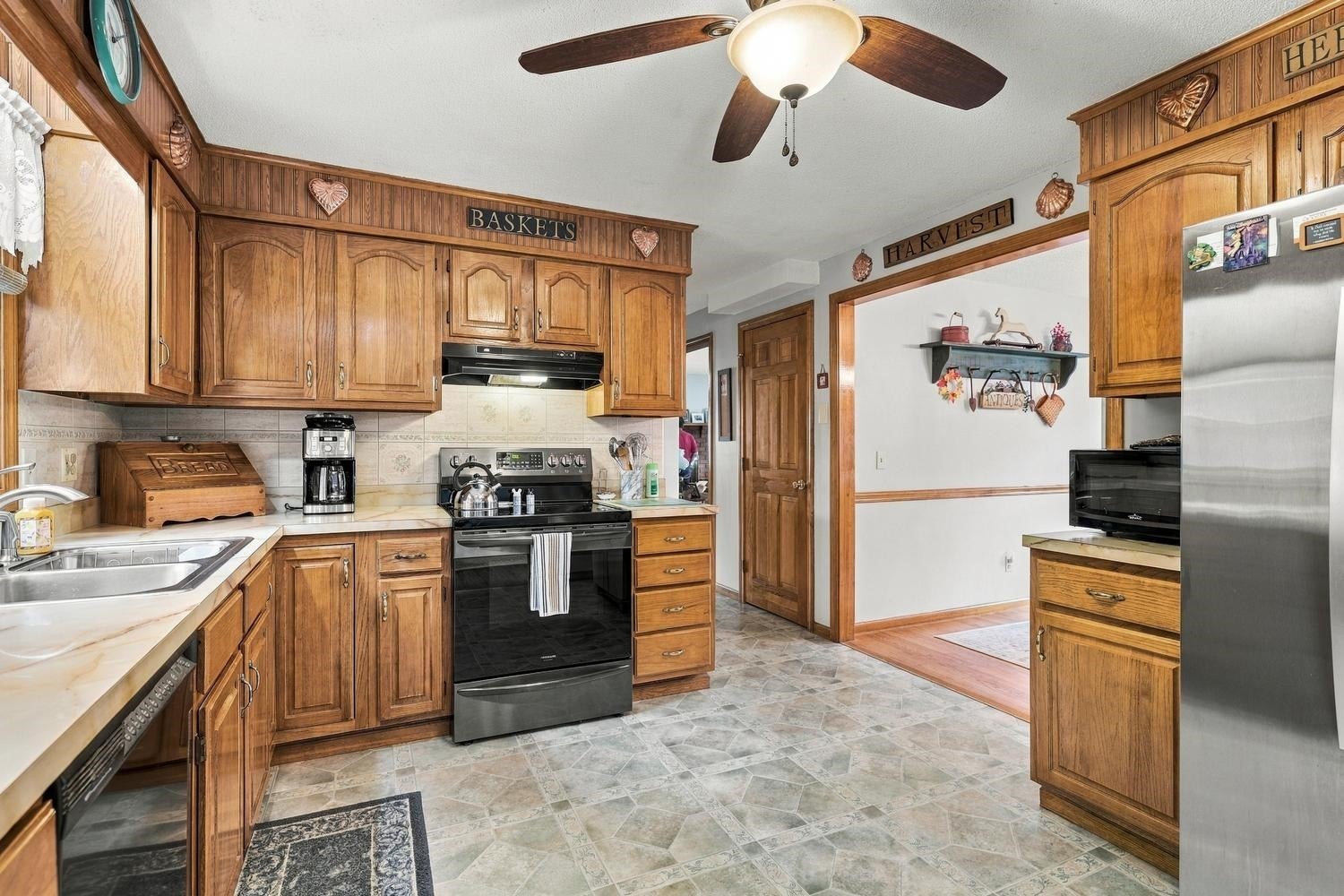 29 Hill Terrace, Ludlow, MA Photo #16