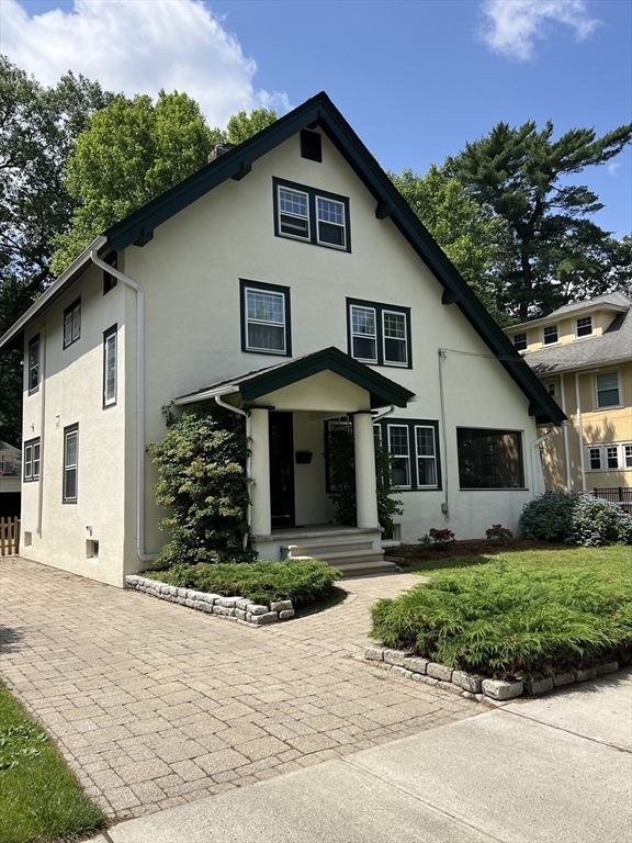 21 Roseland Ter