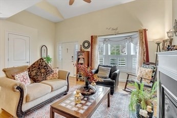 1C Charles Ridge Rd 1C
