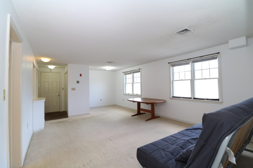 26 Webb Pl 2C
