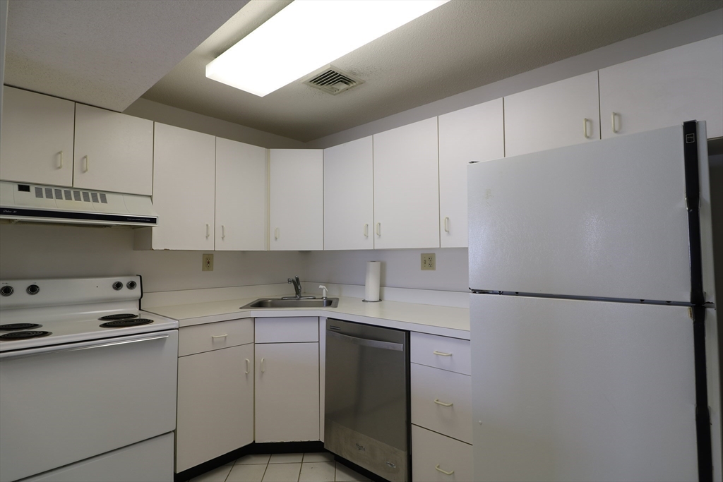 26 Webb Pl 2C