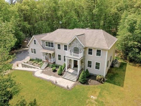 12 Breton Road Upton MA 01568