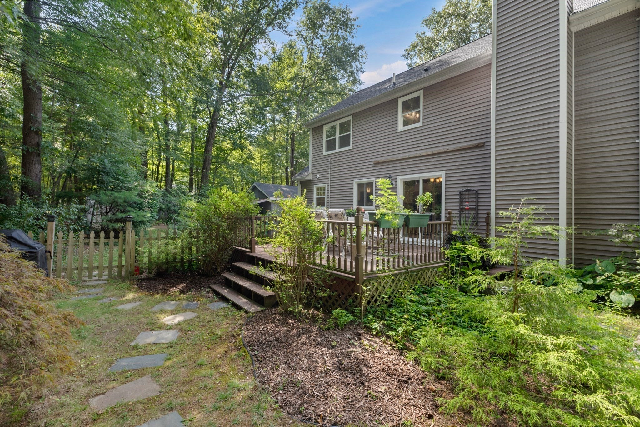 17 Conservation Drive, Douglas, MA Photo #8
