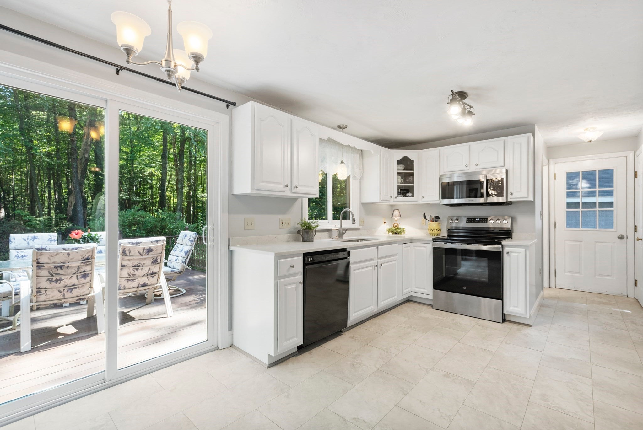 17 Conservation Drive, Douglas, MA Photo #20