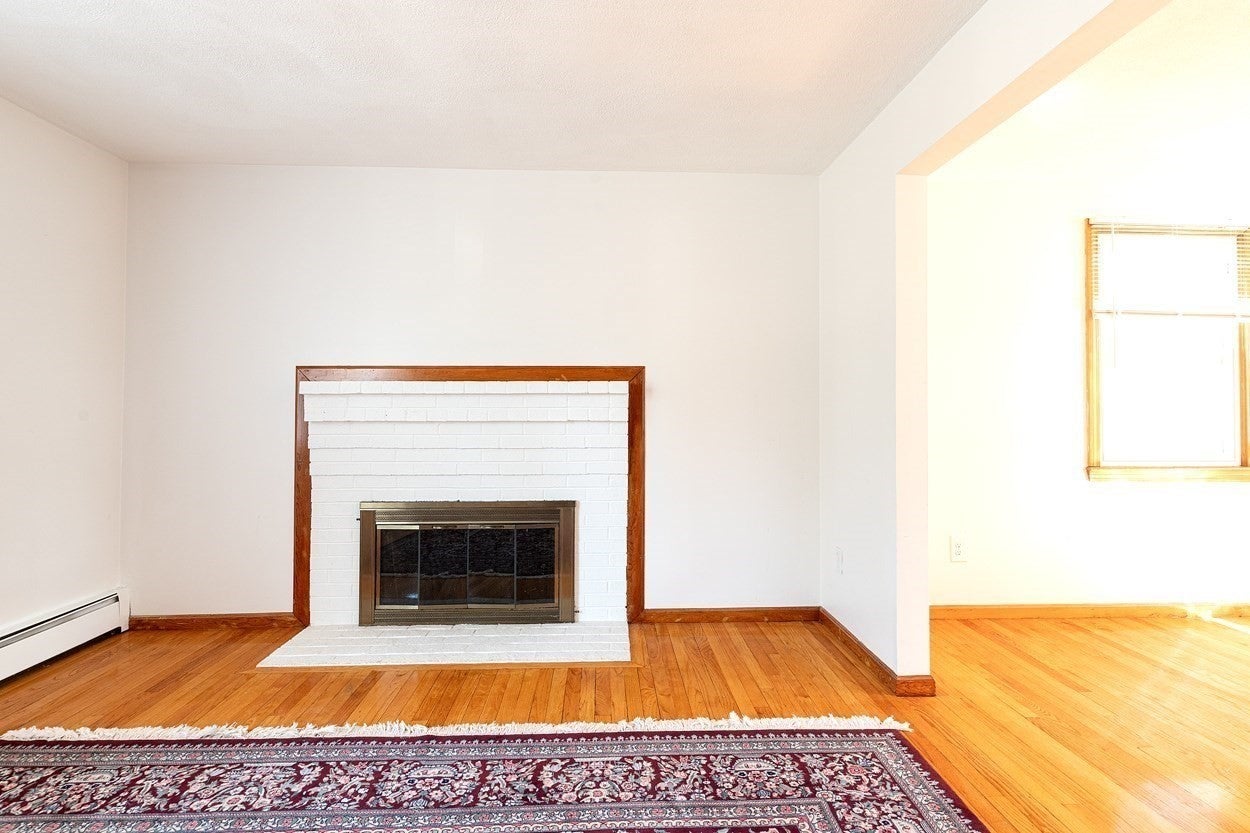 2 Marigold Ave