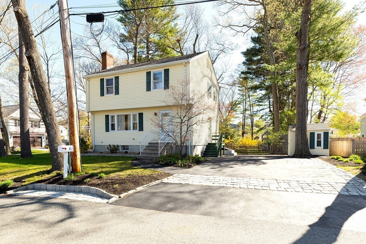 2 Marigold Ave