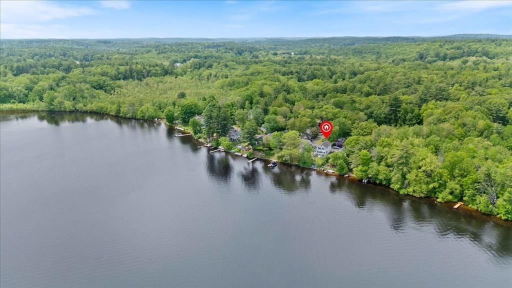 12 Shore Rd