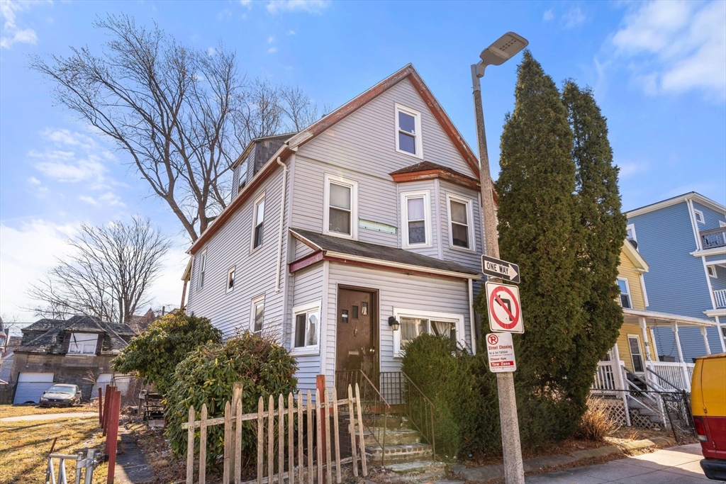101 Dakota Street