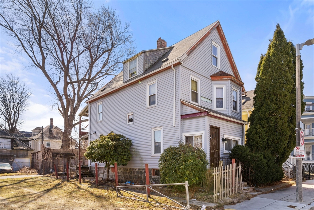101 Dakota Street