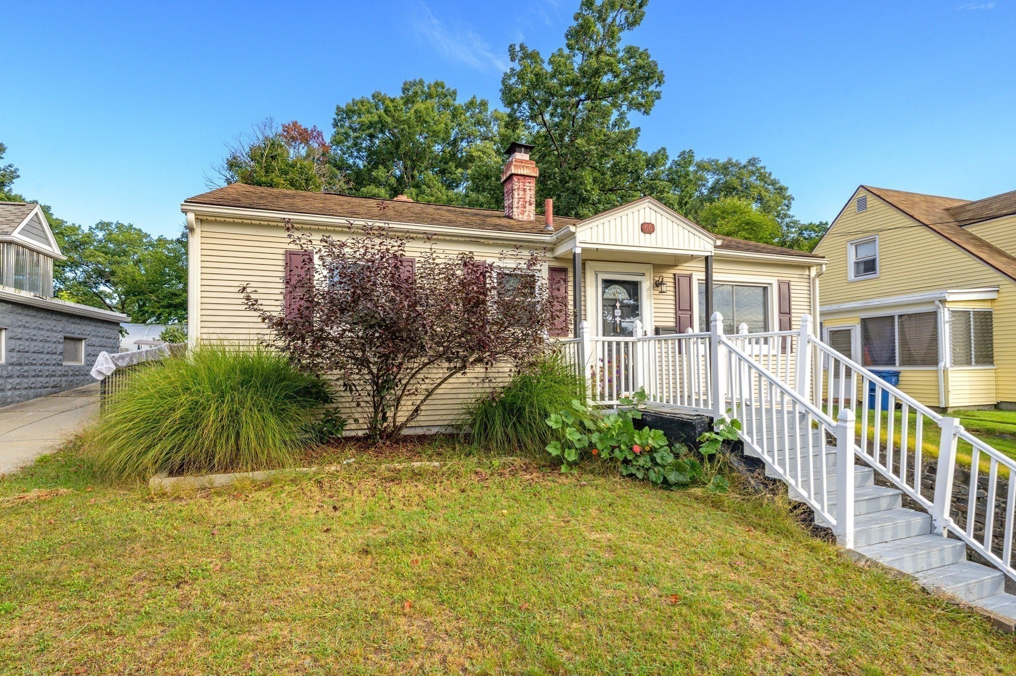 66 Hillside Ave, West Springfield, MA Photo #3