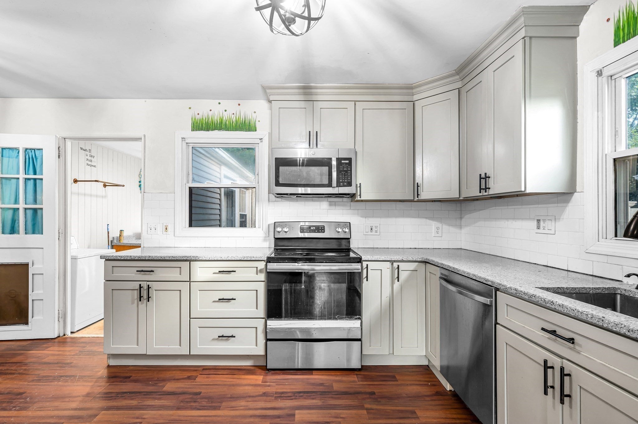 66 Hillside Ave, West Springfield, MA Photo #9