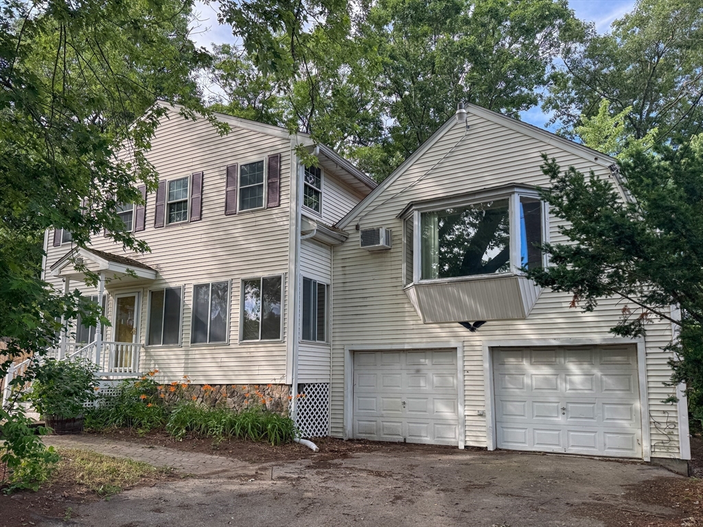 744 Boston Rd