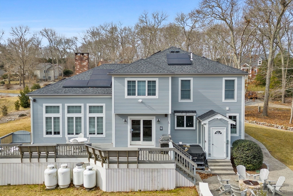 33 Gulf Hill Dr
