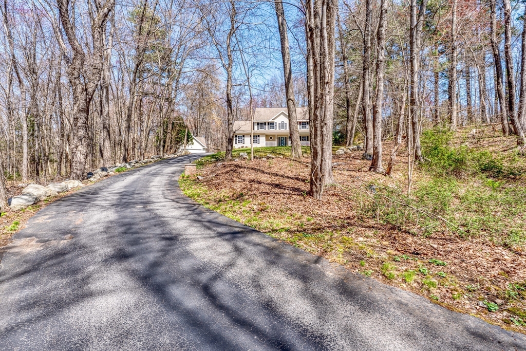 4 Mark Twain Dr