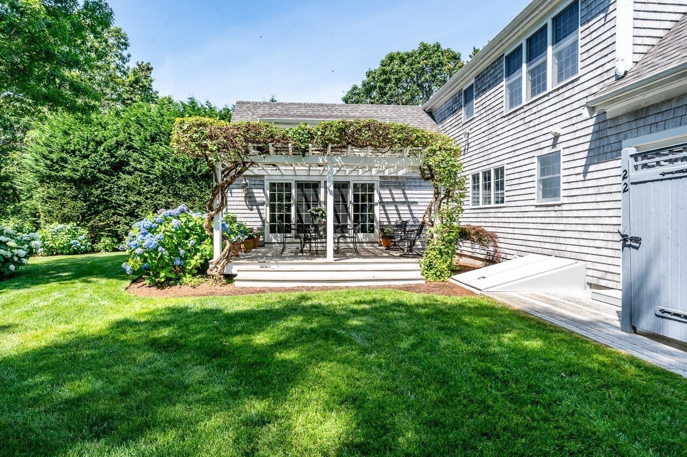 8 Macandrew Dr